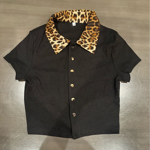 Pellucid- Leopard Collar Polo size small - Picture 6 of 7